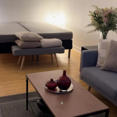 Skon Arkitekt Tegnet Ferie * Charlottenlund